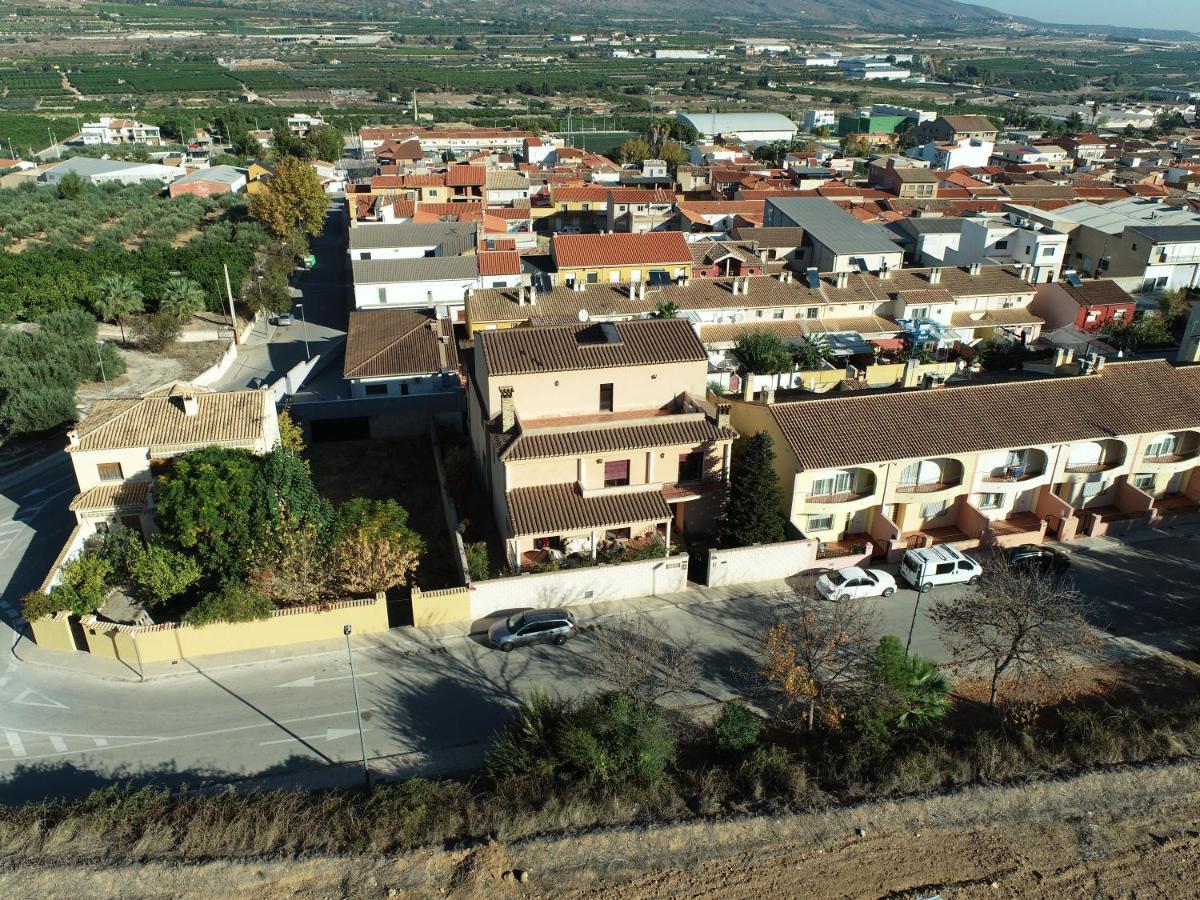 Casa Unifamiliar. Av. Guardia Civil, 54. 46691 VALLADA Esterno foto